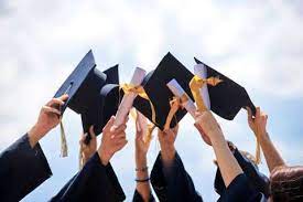 4 Ways to Recognize Your Graduate | Awards4U